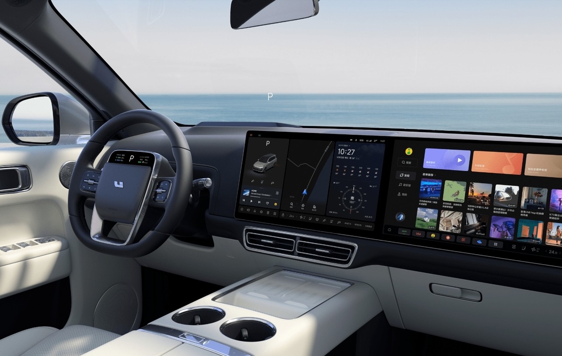 Vivi il futuro della guida con la Lixiang L9, la berlina elettrica di punta con tecnologie avanzate e un design sorprendente