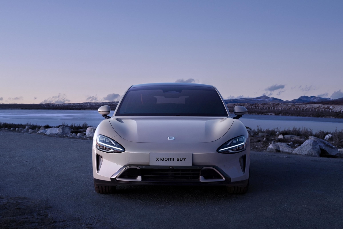 Tipo berlina Moda Xiaomi Auto elettrica SU7 Con forte senso del movimento
