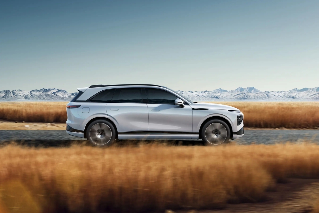 Auto elettrica da media a grande Xiaopeng 5 porte 5 posti Xpeng G9 SUV elettrico puro