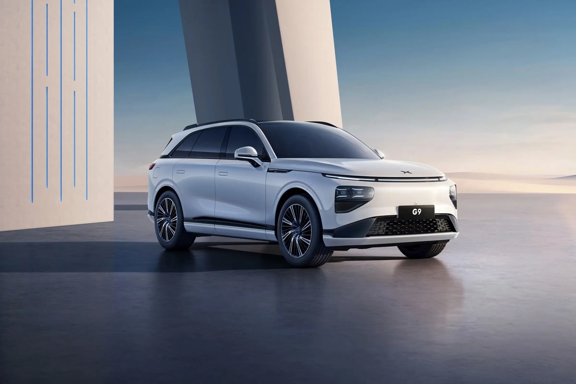 Auto elettrica da media a grande Xiaopeng 5 porte 5 posti Xpeng G9 SUV elettrico puro