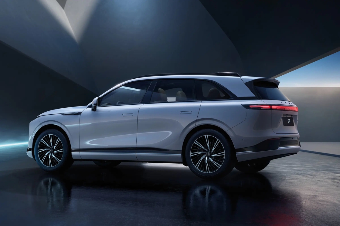 Auto elettrica da media a grande Xiaopeng 5 porte 5 posti Xpeng G9 SUV elettrico puro