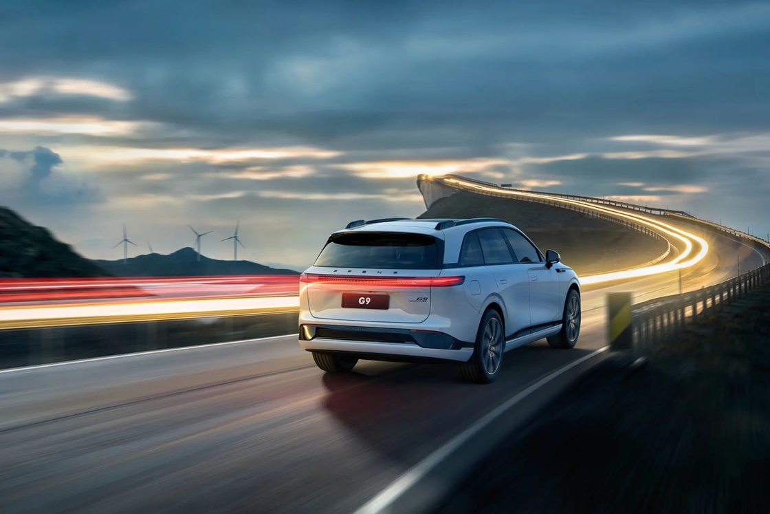 Xiaopeng Veicolo elettrico Xpeng G9 SUV puramente elettrico Medio a grande 5 porte 5 posti auto elettrica