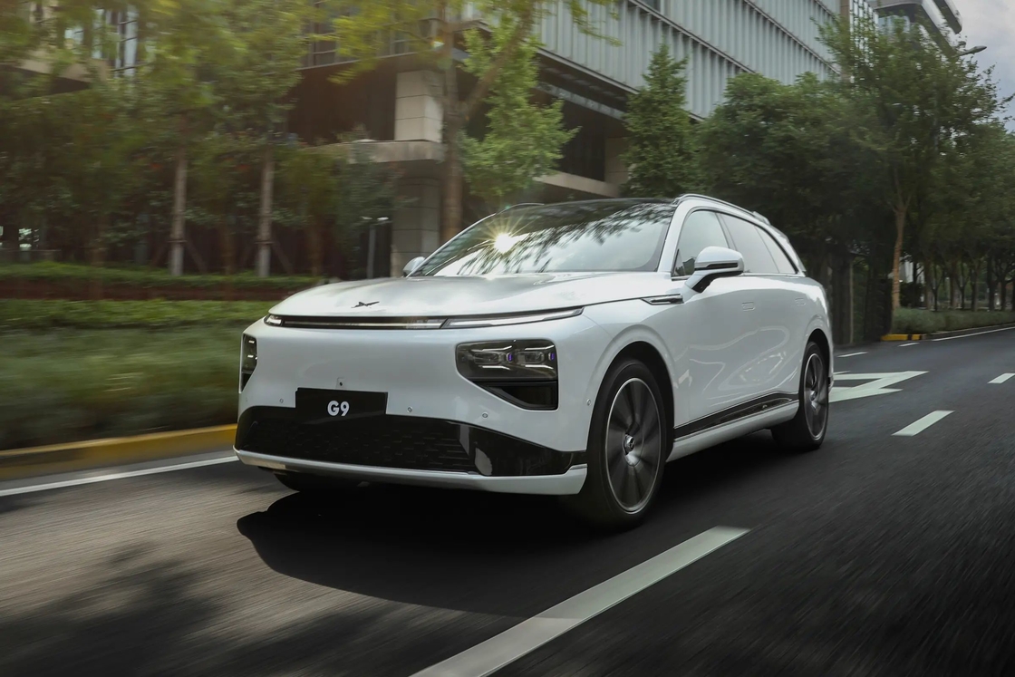 Auto elettrica da media a grande Xiaopeng 5 porte 5 posti Xpeng G9 SUV elettrico puro