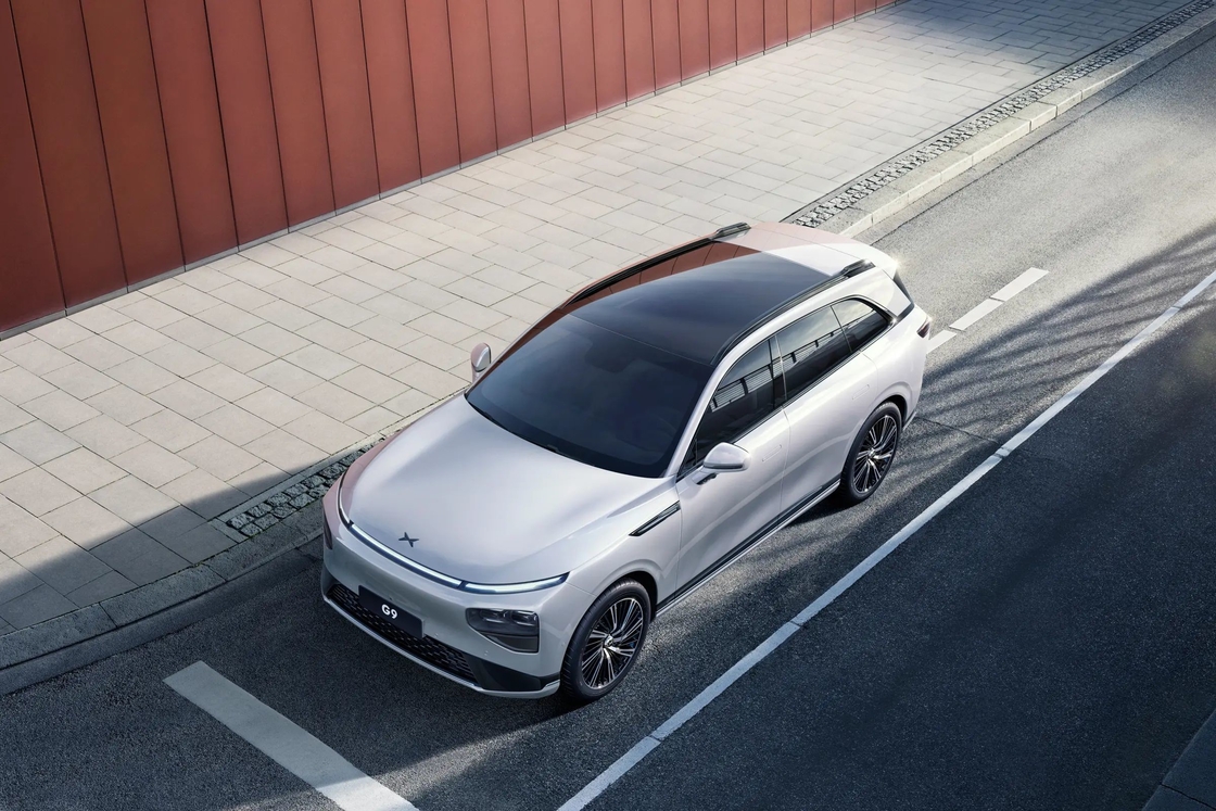 Auto elettrica da media a grande Xiaopeng 5 porte 5 posti Xpeng G9 SUV elettrico puro