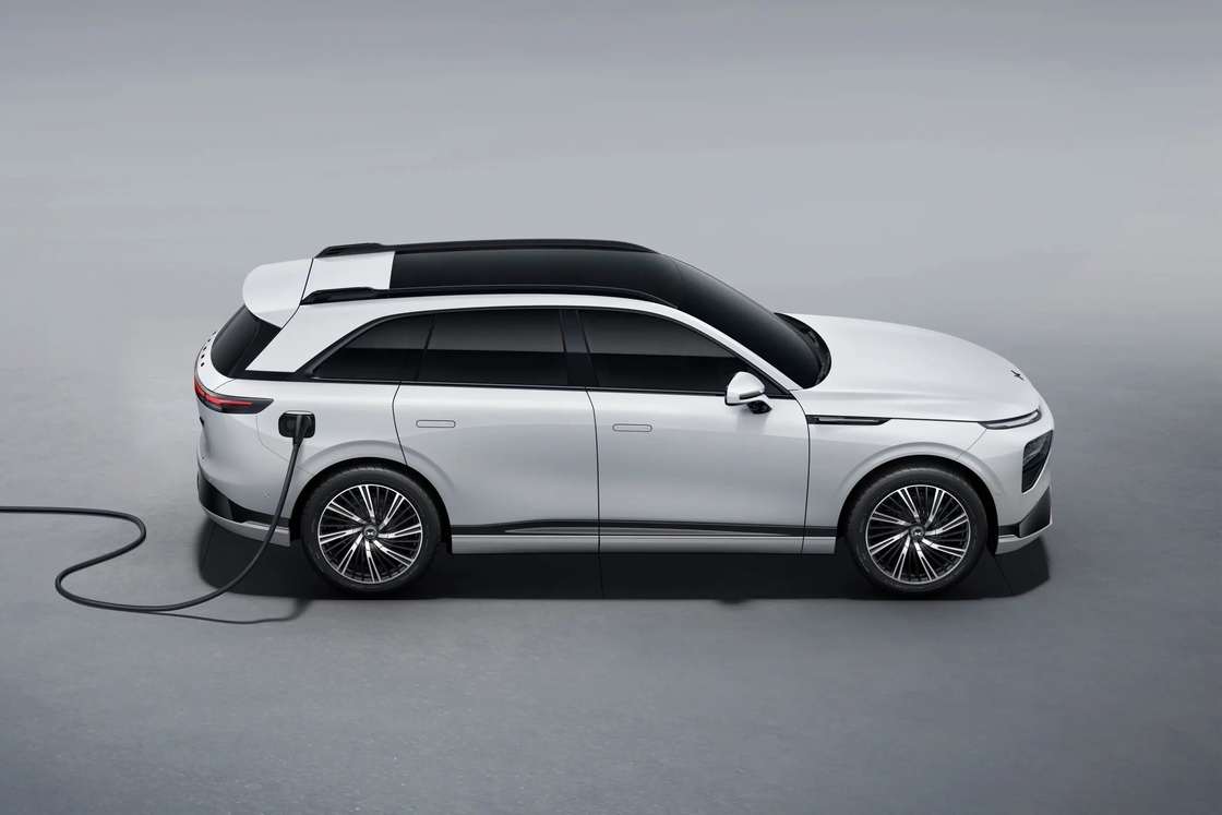 Xpeng G9 SUV puramente elettrico da medio a grande 5 porte 5 posti Disegno unico di Xiaopeng Electric Car