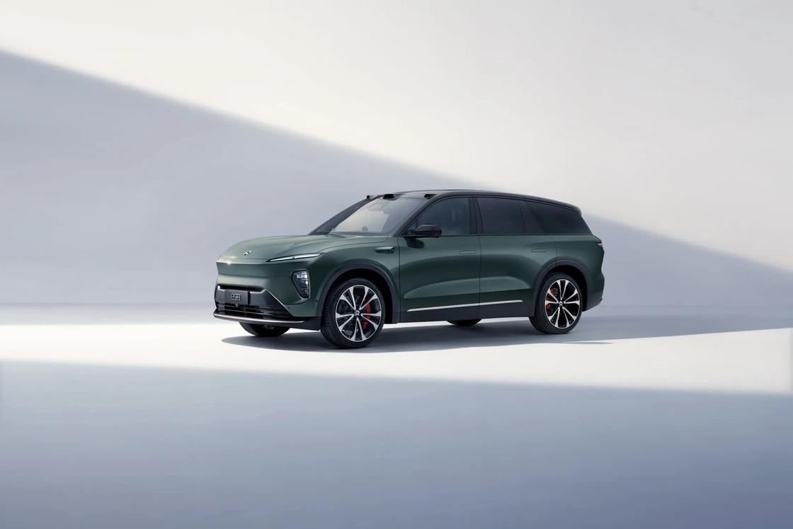 Scopri il futuro della mobilità con il SUV elettrico NIO ES8 Luxury e sostenibilità combinati