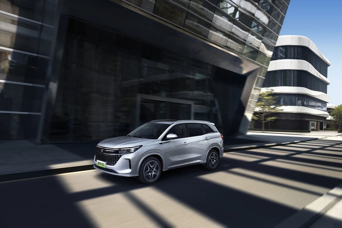 5 posti AWD Seres Auto elettrica SUV 120 cavalli e guida senza emissioni