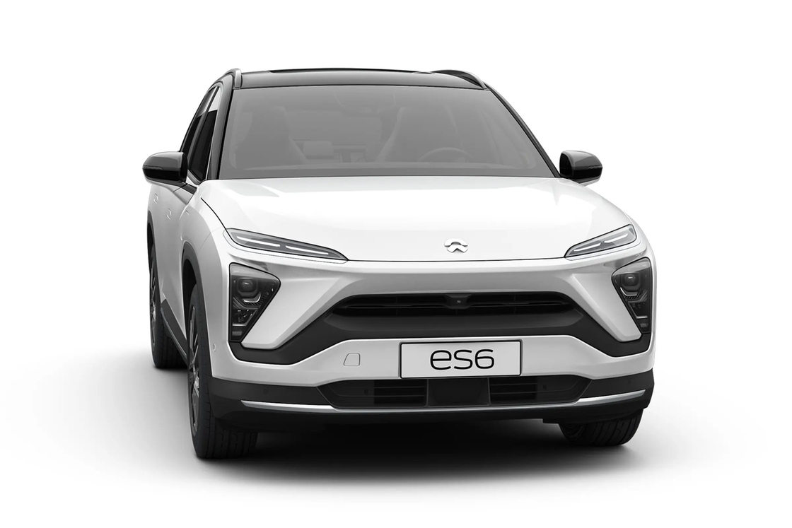 Auto elettrica ES6 NIO di medie dimensioni con trazione integrale Intelligente