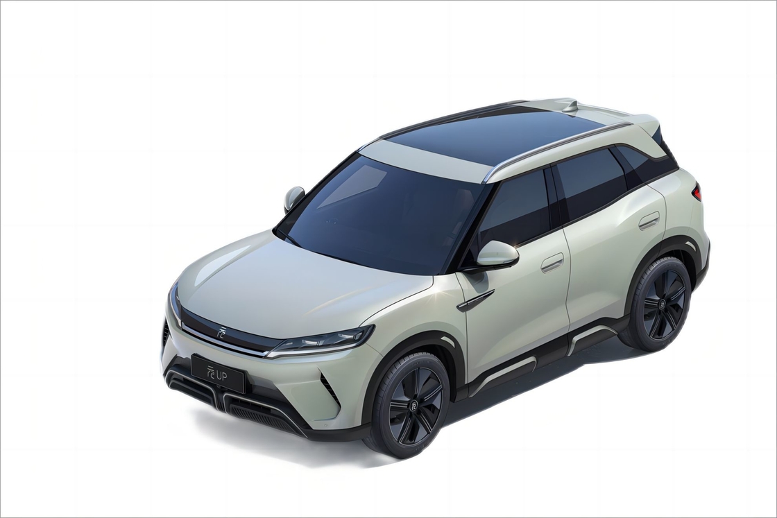 BYD Yuan UP Processore avanzato e display ad alta risoluzione per prestazioni superiori