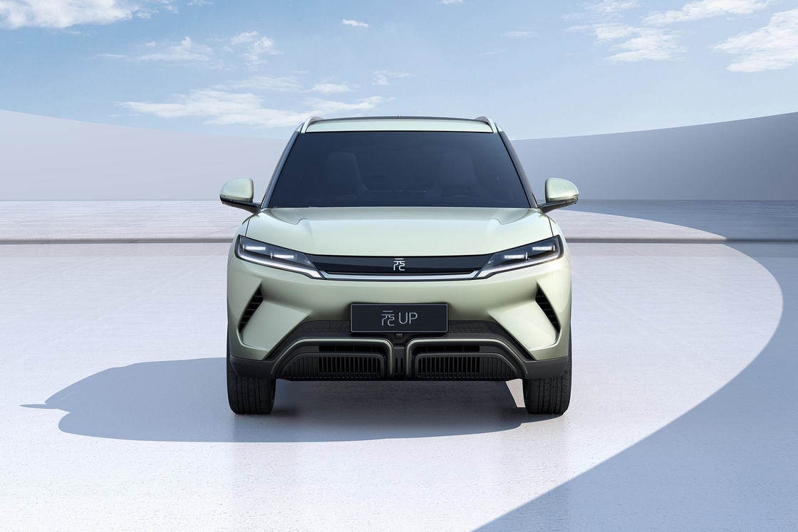 BYD Yuan UP Il crossover elettrico trasformativo per la mobilità urbana moderna