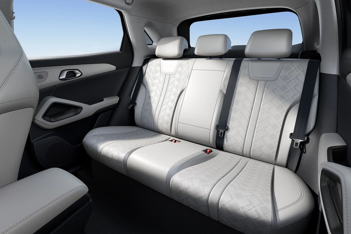 BYD Yuan UP Il crossover elettrico trasformativo per la mobilità urbana moderna