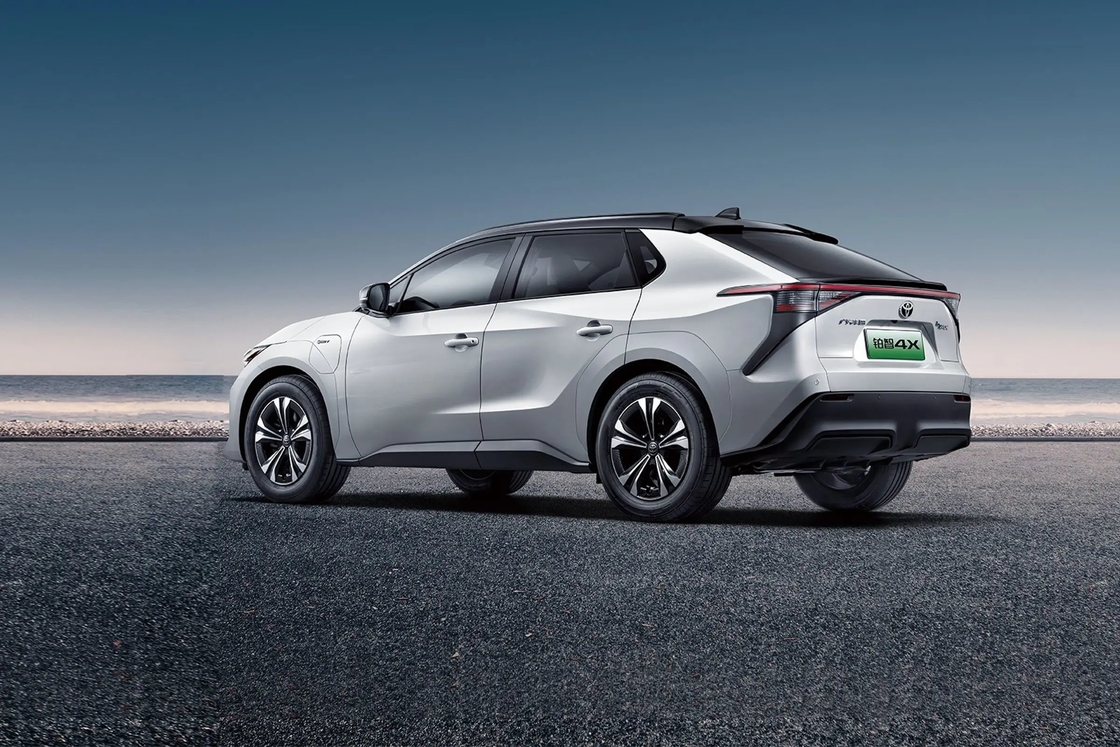 120 mph FWD Toyota Bz4x Electric Car Hatchback SUV di medie dimensioni Pure Electric 204 HP