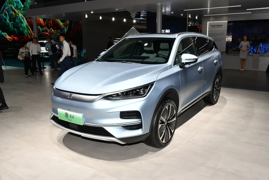 Luxury BYD Tang Electric Car EV 185Km/H Left Drive Plug In Hybrid SUV
