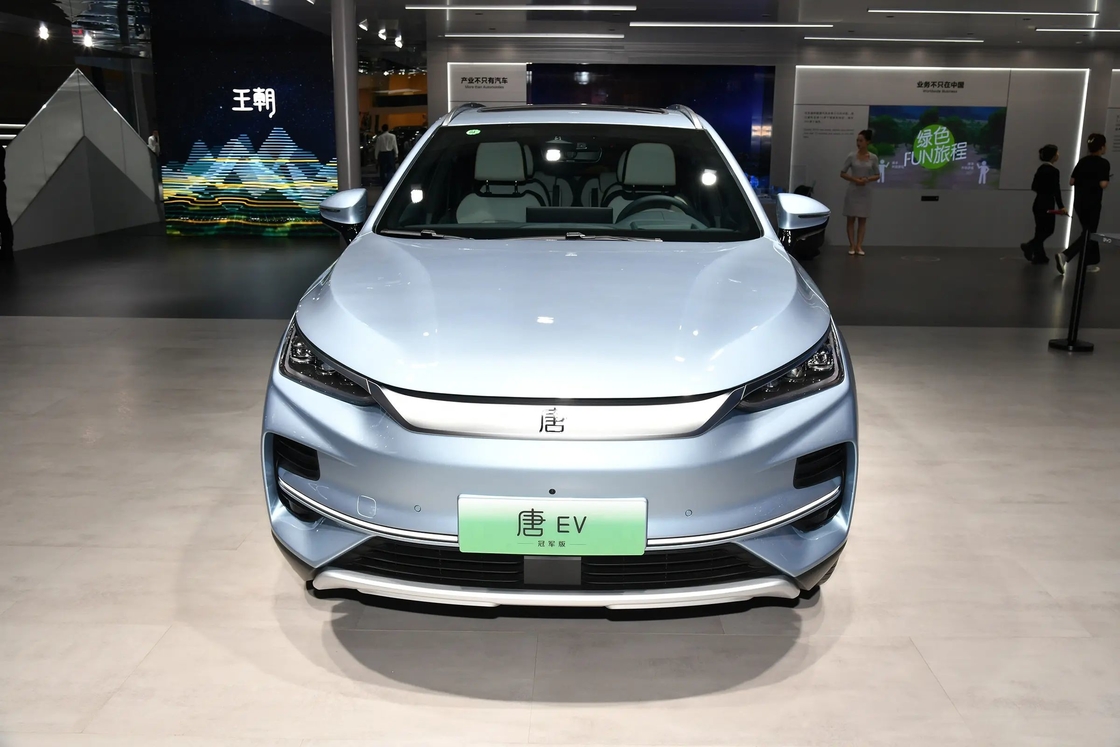 5 posti BYD Tang Veicoli elettrici EV per i pendolari in città e i viaggi a lunga distanza