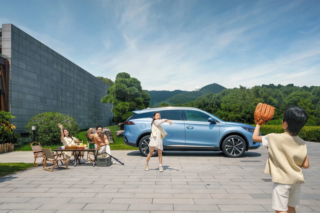 Luxury BYD Tang Electric Car EV 185Km/H Left Drive Plug In Hybrid SUV