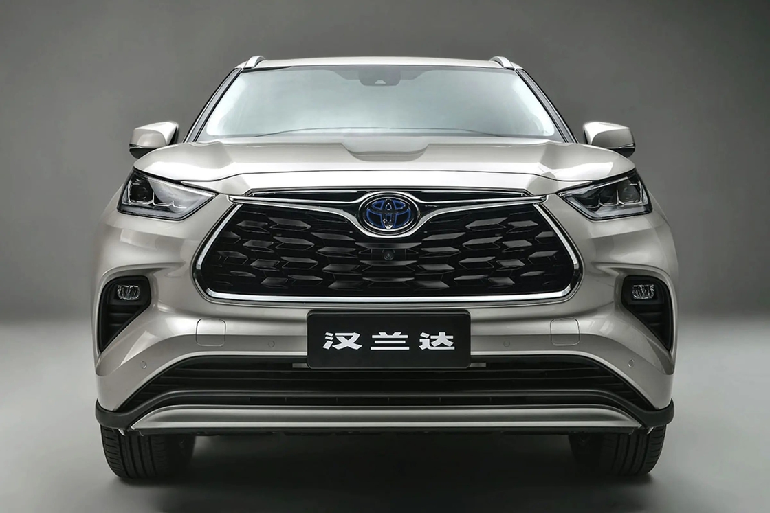 4 porte 5 posti Toyota Highlander Auto con Turbocompressore e sistema ibrido