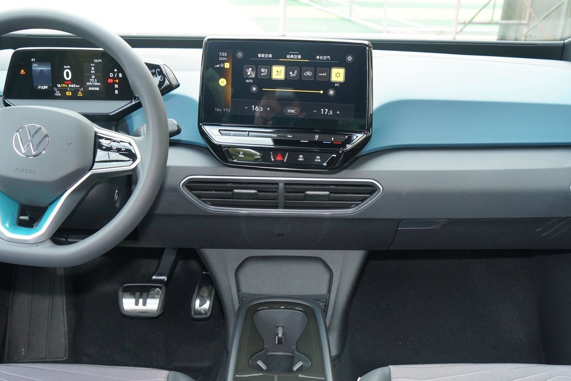 VW Volkswagen Electric Car ID3 Sedan Tipo Pure Electric 170 cavalli