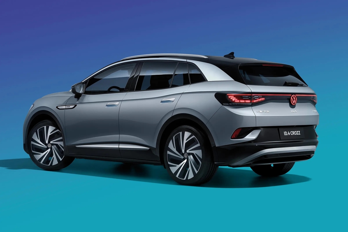 Volkswagen ID.4 Il SUV elettrico con comandi intuitivi e un grande display di infotainment