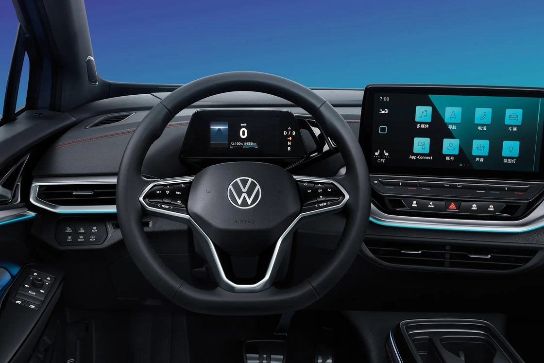 Volkswagen ID.4 Il SUV elettrico con comandi intuitivi e un grande display di infotainment