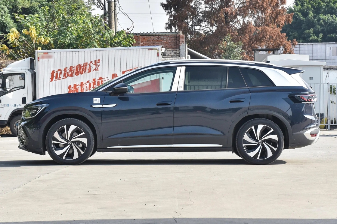 VW ID6 Volkswagen Electric Car SUV Preparatevi per l'esperienza di guida definitiva