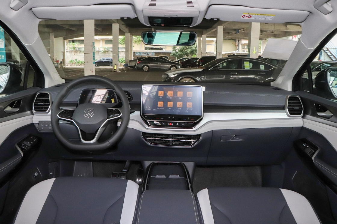 Volkswagen ID6 SUV elettrico 7 posti per comfort e spazio da FAW Volkswagen