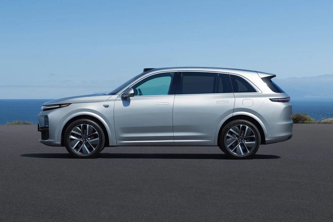 500 km di autonomia Lixiang Electric Car L7 AWD 5 porte 7 posti Electric Car