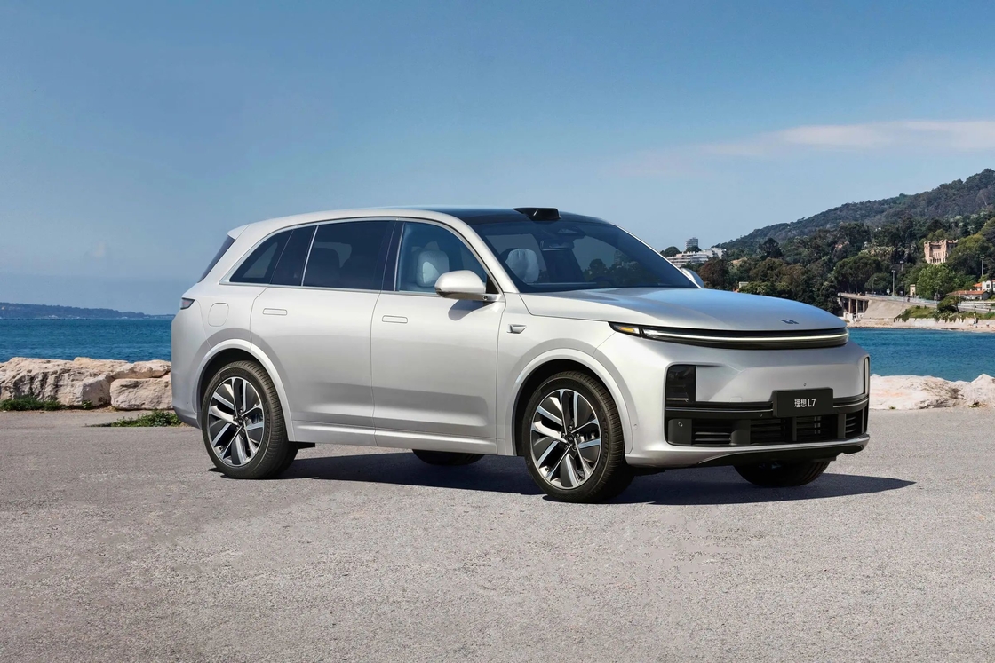 Li L7 Luxury Mid-to-Large Range Extender SUV con ventilazione a quattro posti da Lixiang Electric Car