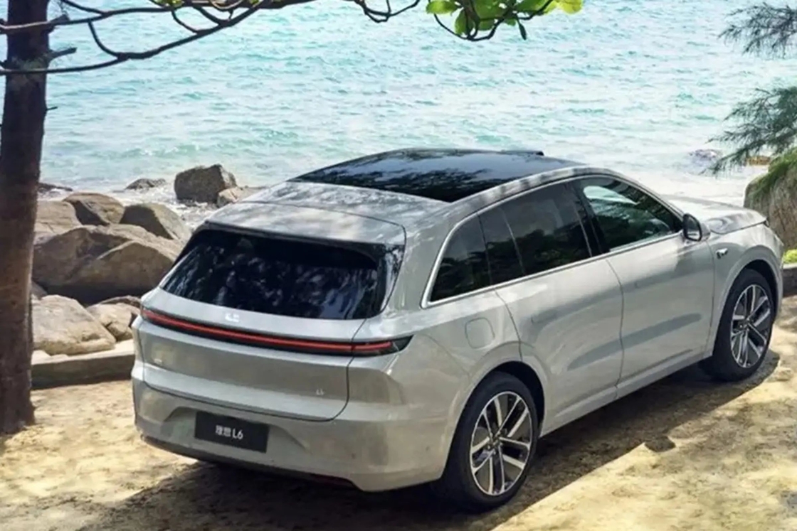 Lixiang Electric Car L6 SUV ad alte prestazioni con estensore di autonomia da 1,5 tonnellate e autonomia da 1390 km per il tuo business nel mercato globale