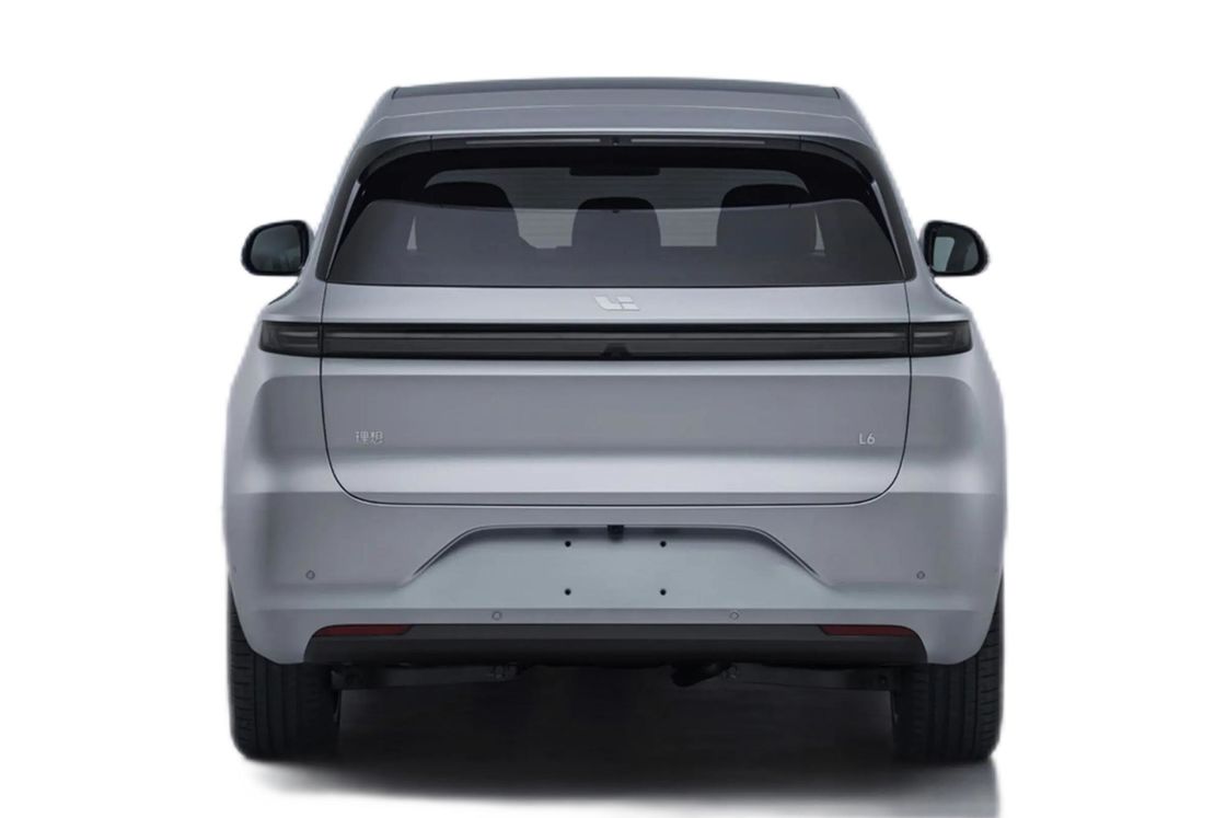 Ideale L6 Lixiang Electric Car 300kW di potenza e 1390km di autonomia per un confortevole SUV di lusso a cinque posti