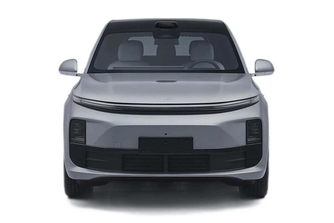 Ideale L6 Lixiang Electric Car 300kW di potenza e 1390km di autonomia per un confortevole SUV di lusso a cinque posti
