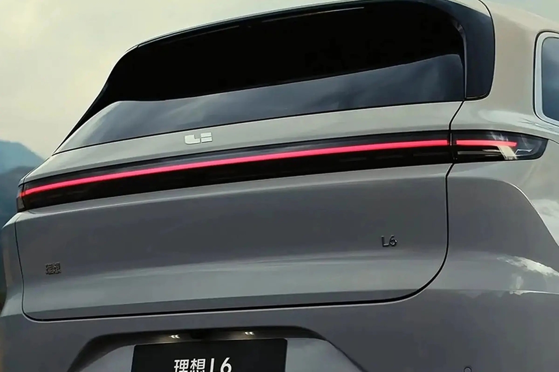 5 porte 7 posti Lixiang L6 MPV Auto elettrica a trazione integrale Guida a sinistra