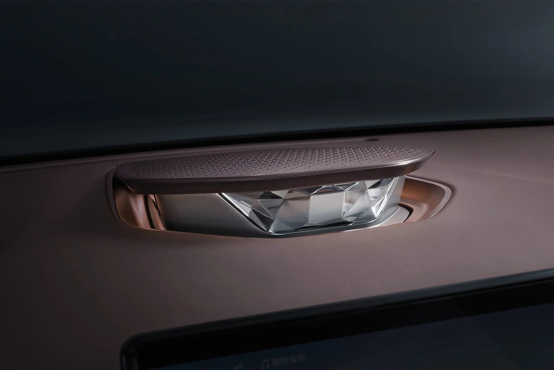 2024 DENZA Z 9 GT Luxury Intelligent Plug-In Hybrid a 5 porte e 5 posti
