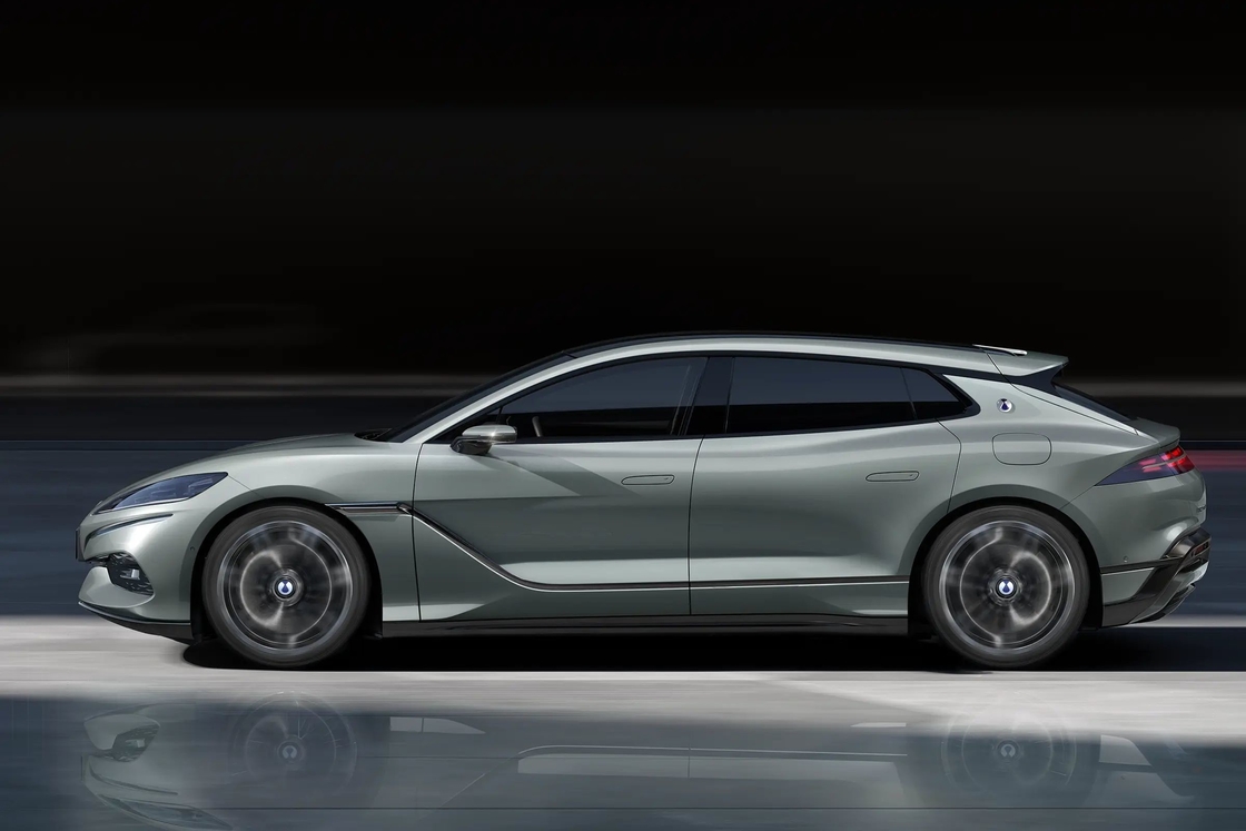 2024 DENZA Z 9 GT Luxury Intelligent Plug-In Hybrid a 5 porte e 5 posti