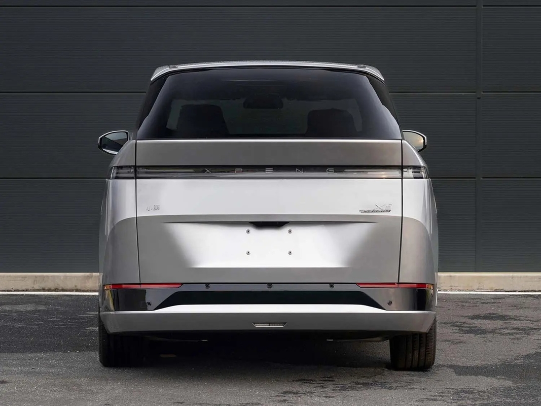 2024 Xpeng X9 702 Ultra Long Range Pro / Max Edition EV 7-seater MPV Con 320hp Nuova auto FWD Euro VI Xpeng X9 Da ChinaV
