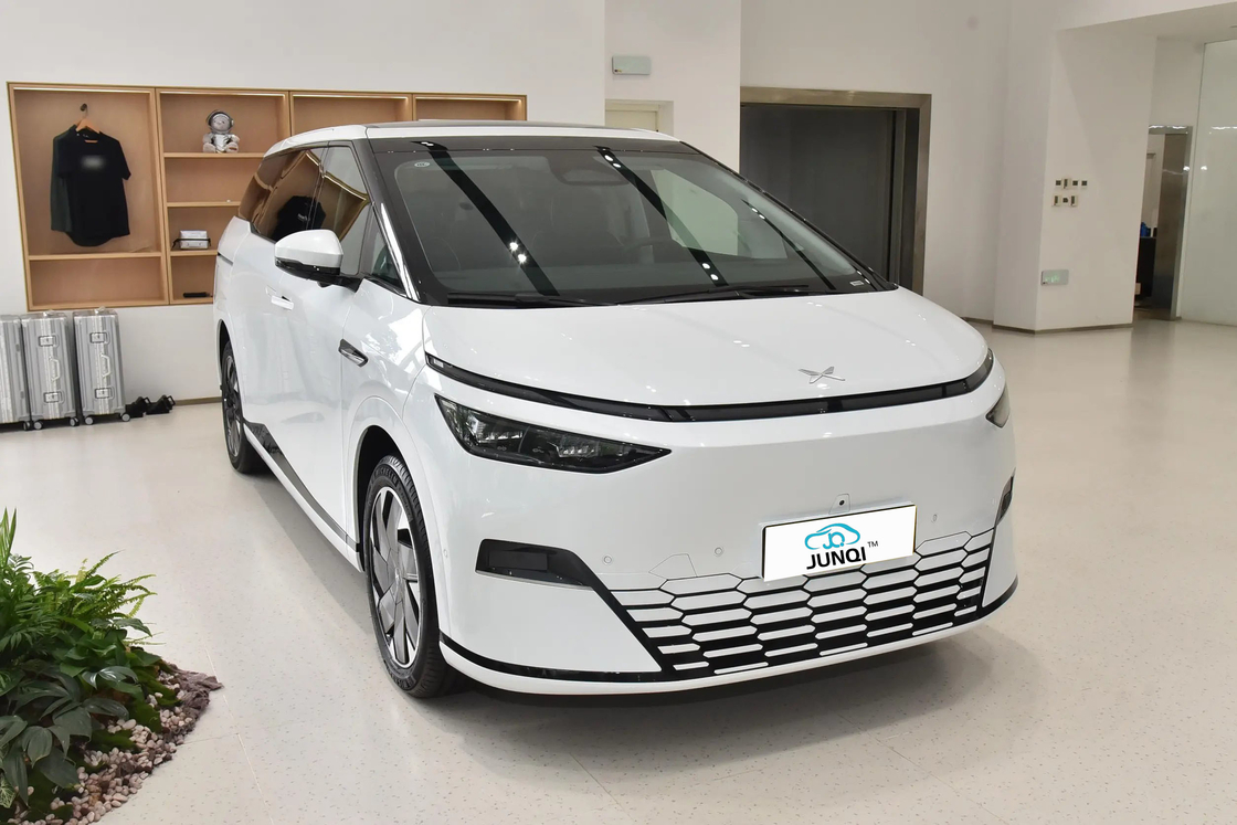 2023 Auto elettrica all'ingrosso Xpeng X9 2023 MPV 4WD 7 posti Xiaopeng Veicoli a nuova energia