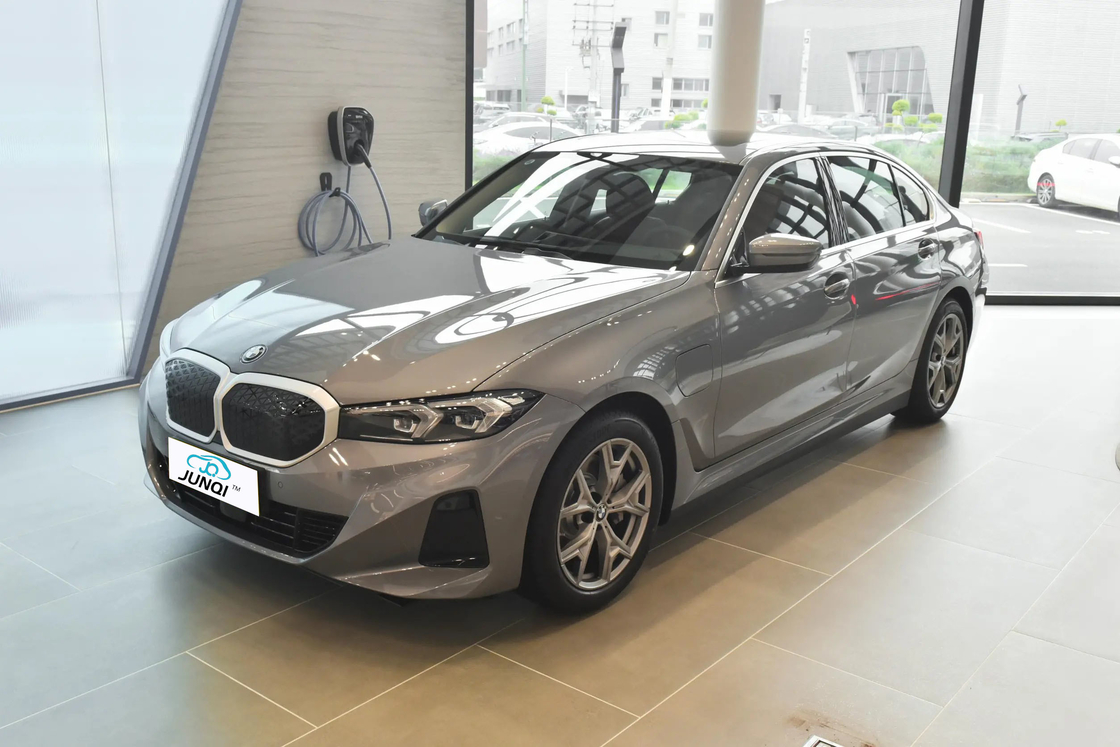 BMWS I3 IX3 Pure Electric Luxury Sedan Modello 2024 Edrive 35 L 40L Sport Night Nev I3 BMWS Made in China