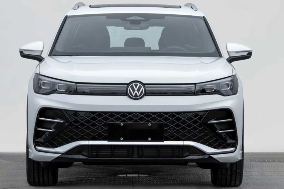 Volkswagen Benzina Tiguan L 2024 Outstanding Model 300TSI 2WD Longteng Edition Grande dimensione e potente atmosfera