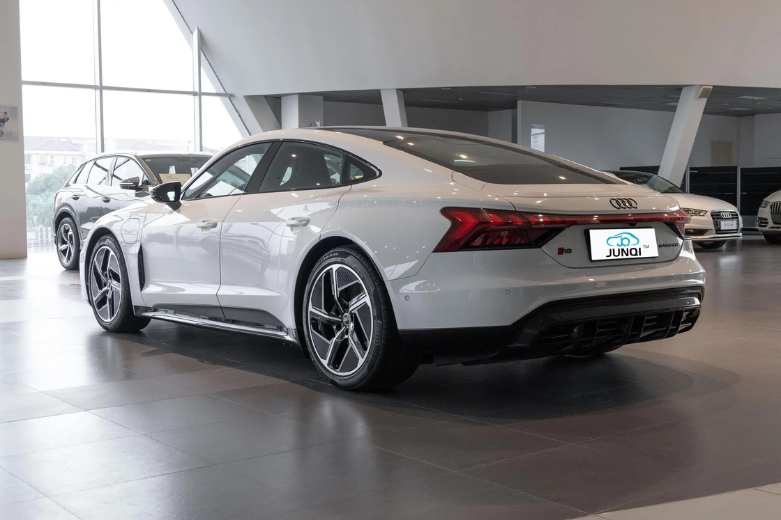 Veicoli di lusso 495 km Automobile elettrico a lungo raggio A U D I RS E-tron GT 4 Veicolo elettrico a quattro ruote