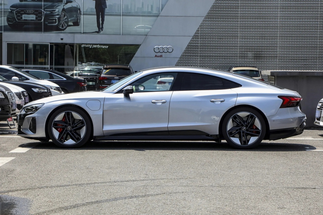 Spot 2022 Nuova energia Au Di E Tron Automobile elettrica sportiva ad alta velocità Au Di Etron Auto usata Nuova auto Rs Au Di E-tron Gt Car