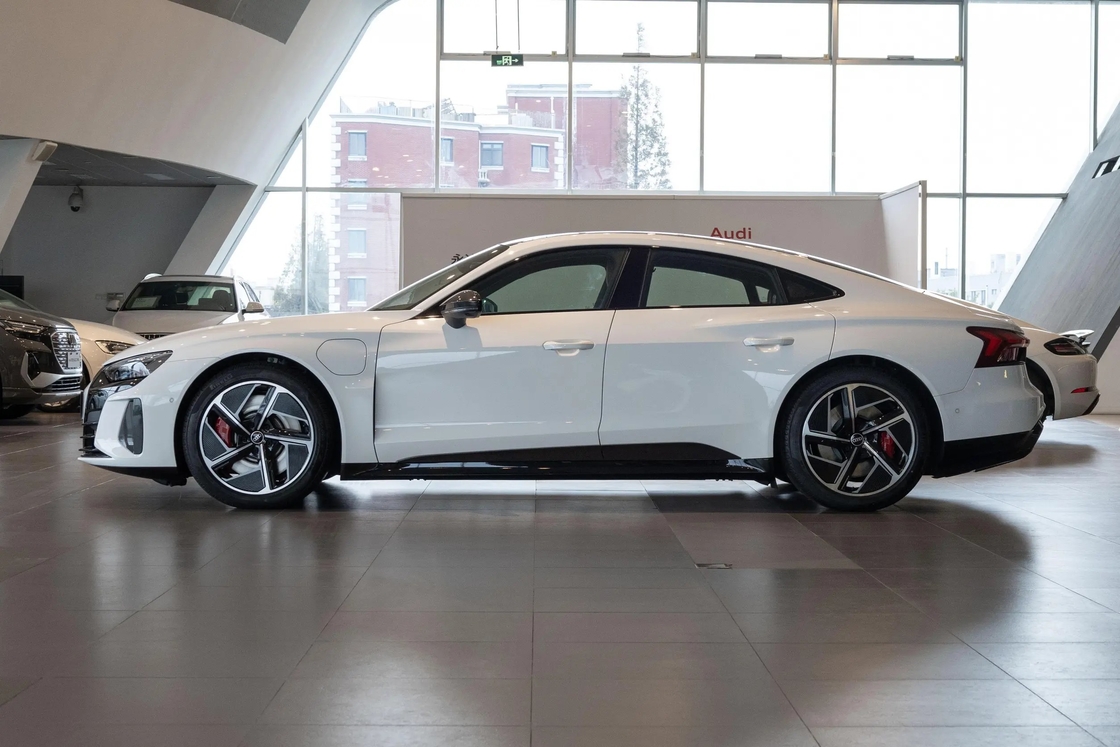 2024 FAW Audis Rs E-tron Gt 495 km Auto elettrica per adulti Veicoli a nuova energia Audis Rs E-tron Gt