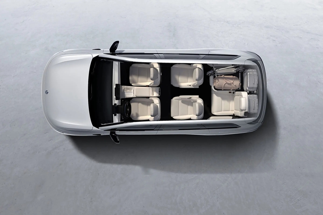 2024 Leapmotor C16: SUV elettrico avanzato con potenza di 200 kW, 5 porte, 6 posti, autonomia estesa di 400 km