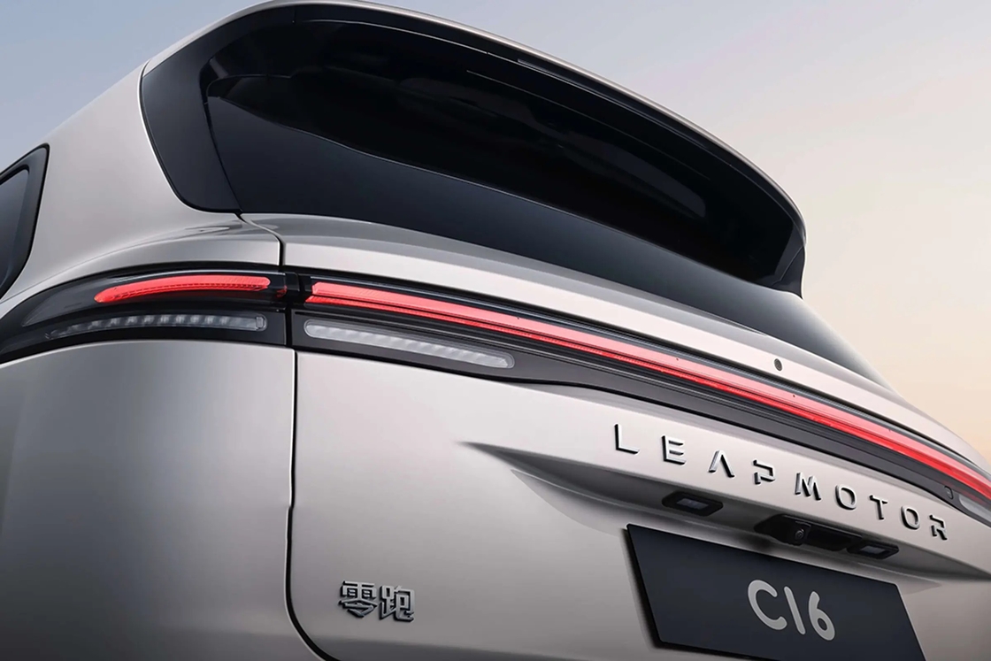 Miglior valore Veicoli a nuova energia 2024 Leapmotor C16 SUV elettrico cinese Smart EV con alte prestazioni pronto per la spedizione