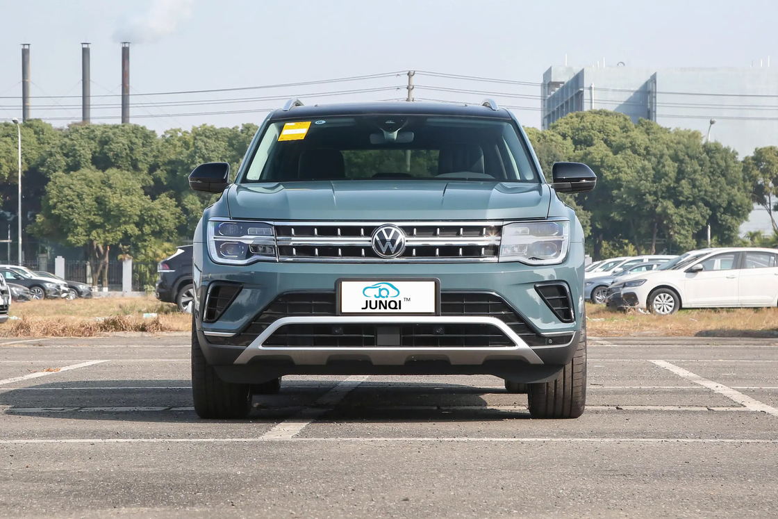 VW Touron 2.5T-A/MT-530 4WD Versione di punta 7 posti SUV grande spazio