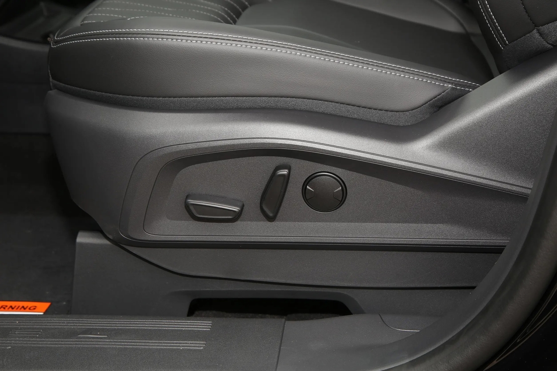 Nuova auto Ford Ruijie L 2 0t a doppia trazione 5 porte 7 posti stile SUV Nuove auto auto a benzina